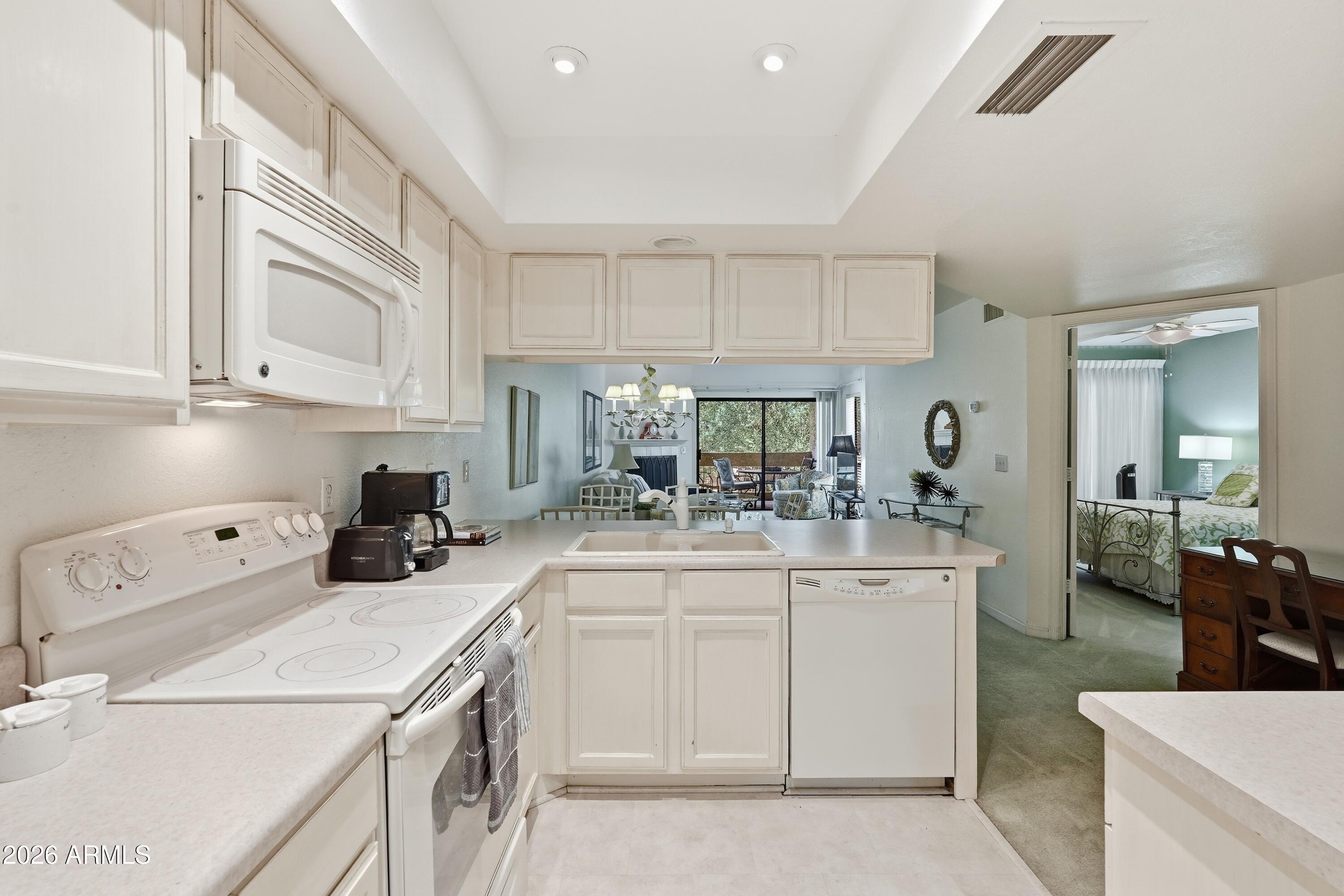 8651 E ROYAL PALM Road 231