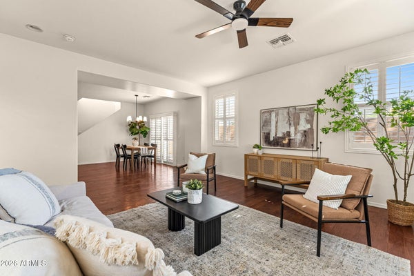 111 E PALOMINO DR, GILBERT, AZ 85296 - Image 760b5d68beafb0cbd2bba761e218dd44/3210693483