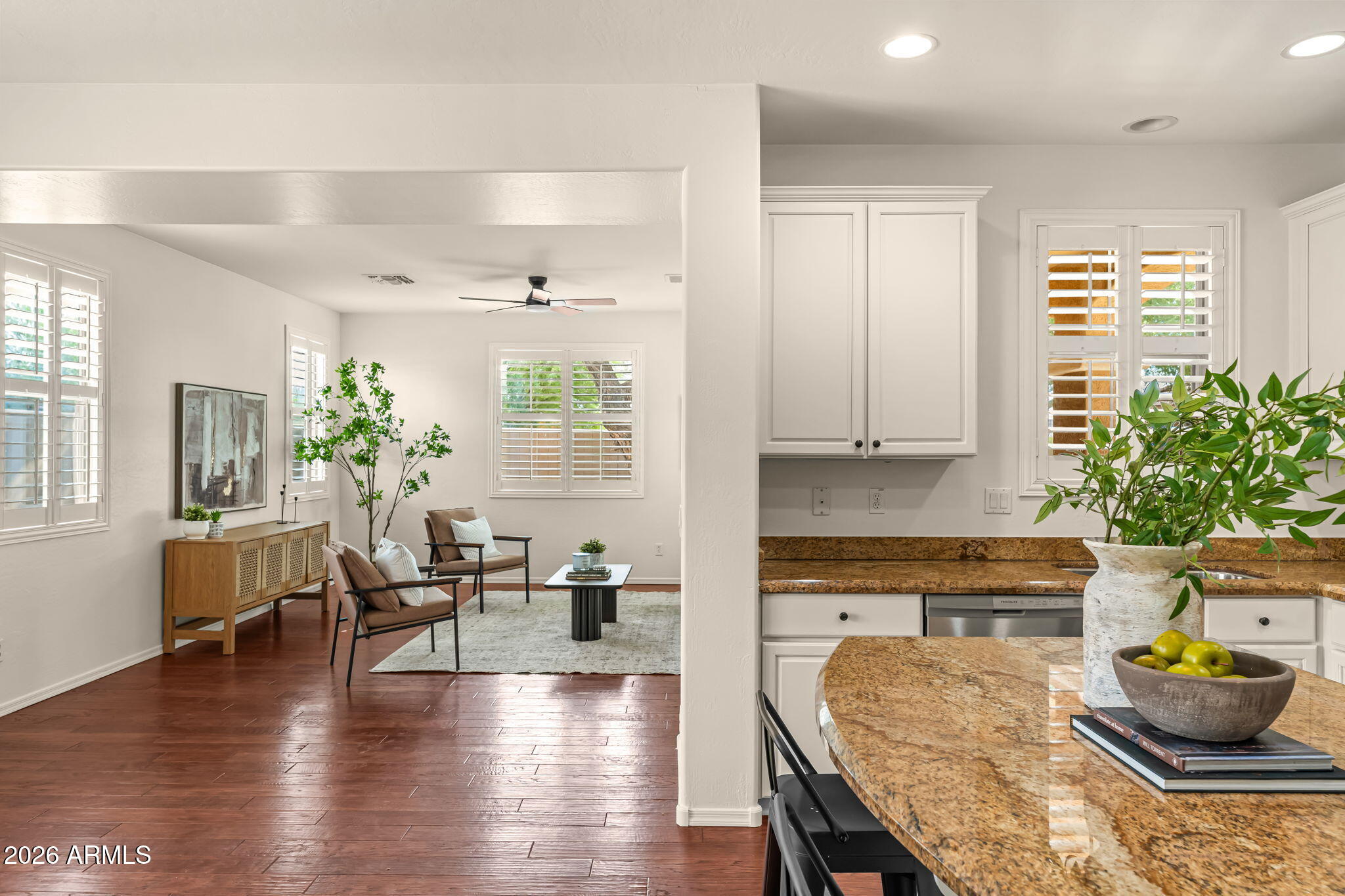 111 E PALOMINO Drive
