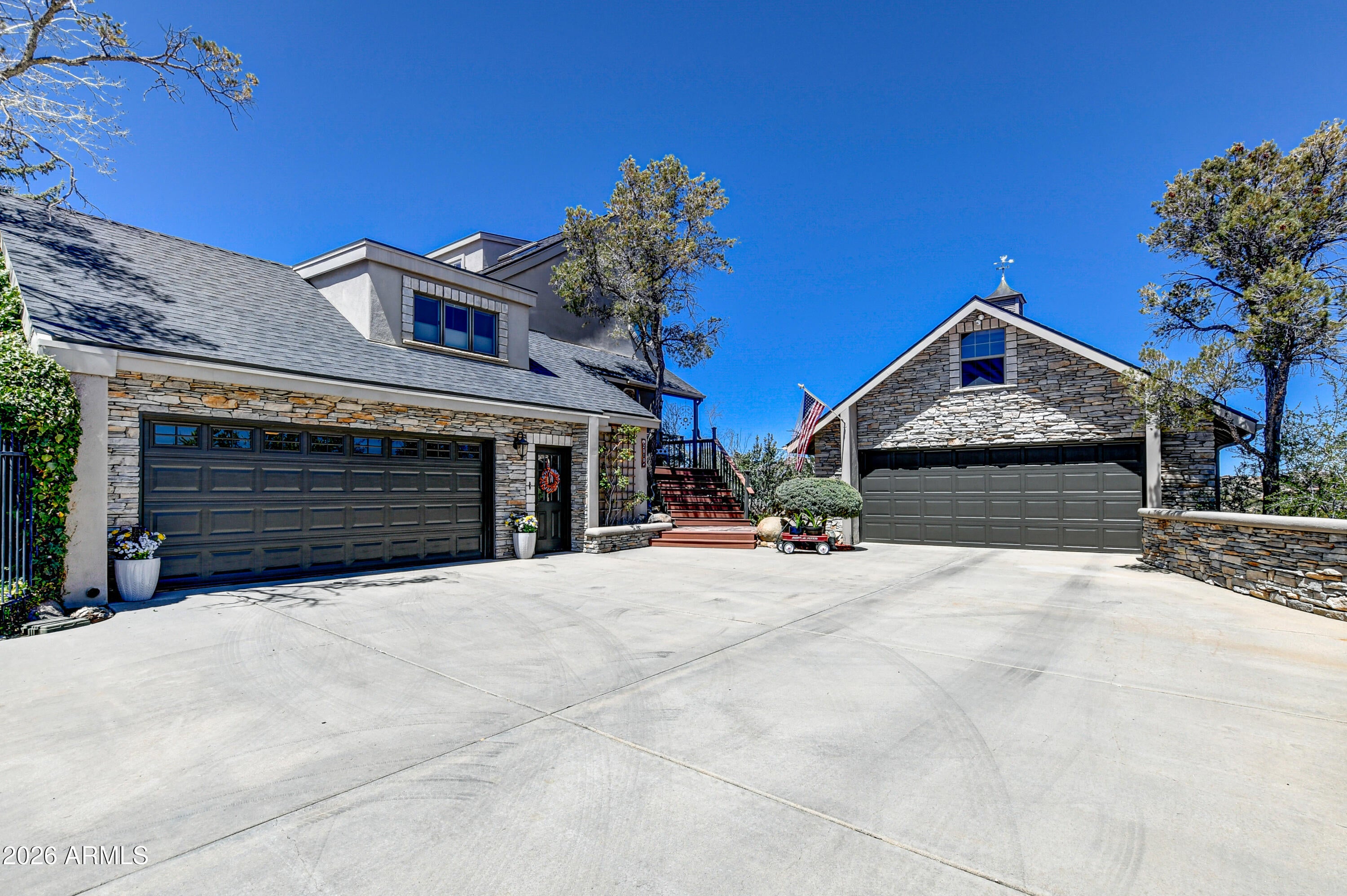 2010 PONDEROSA Lane