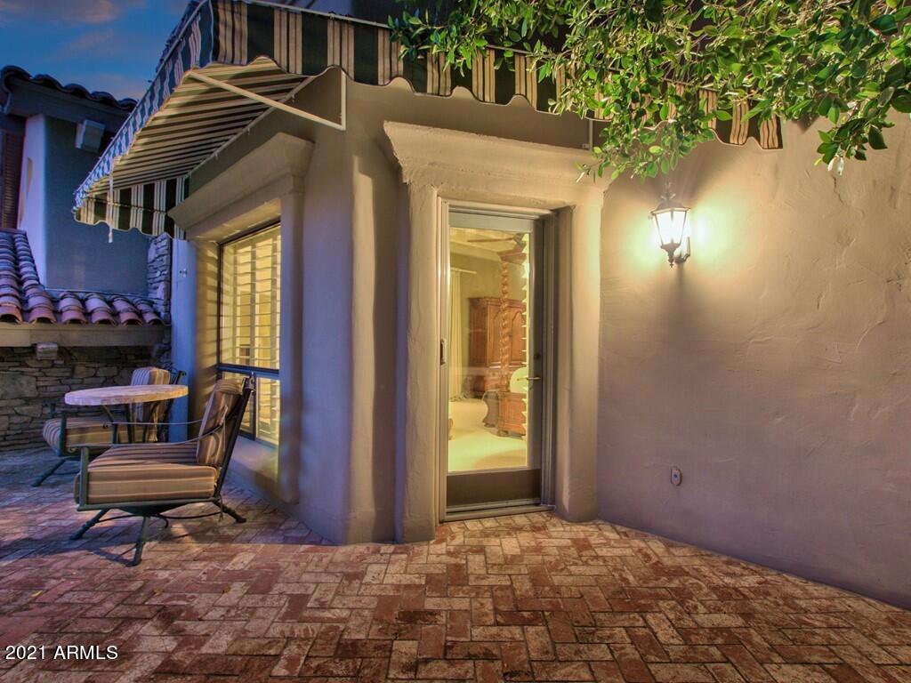 CAMELBACK CANYON - Residential