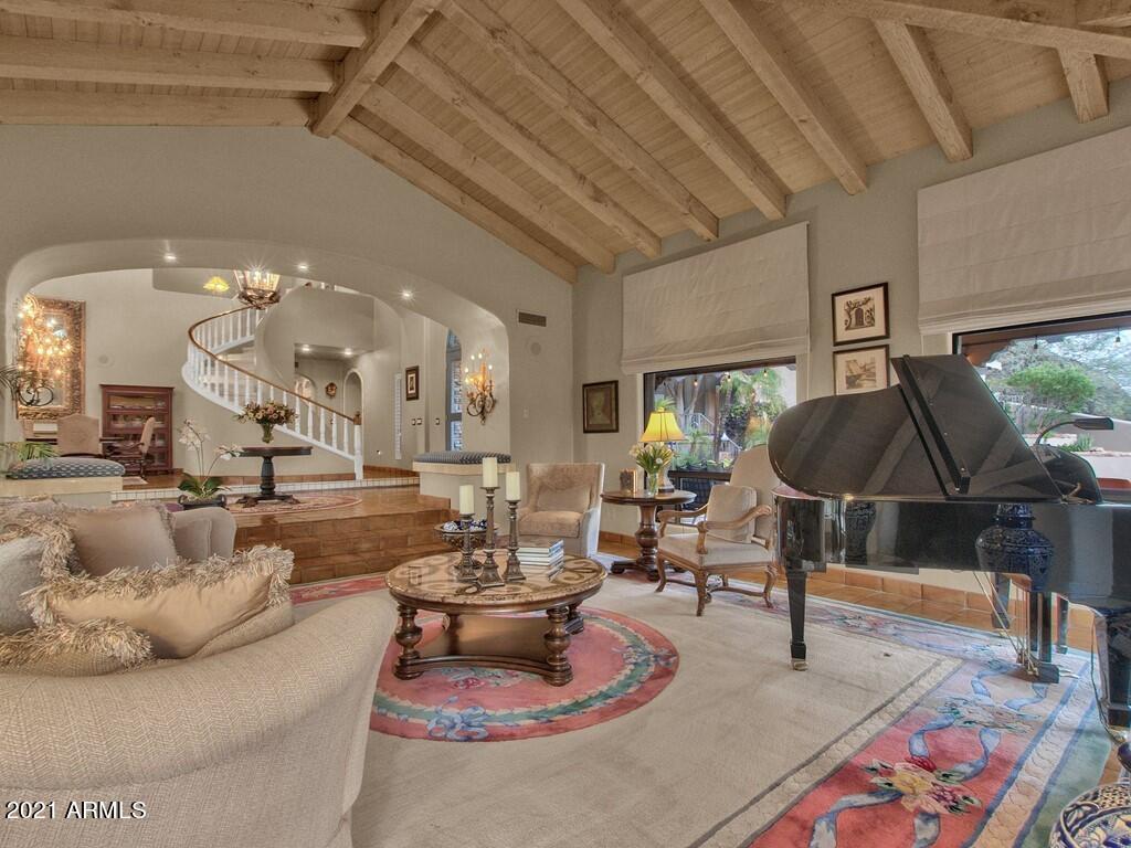 CAMELBACK CANYON - Residential