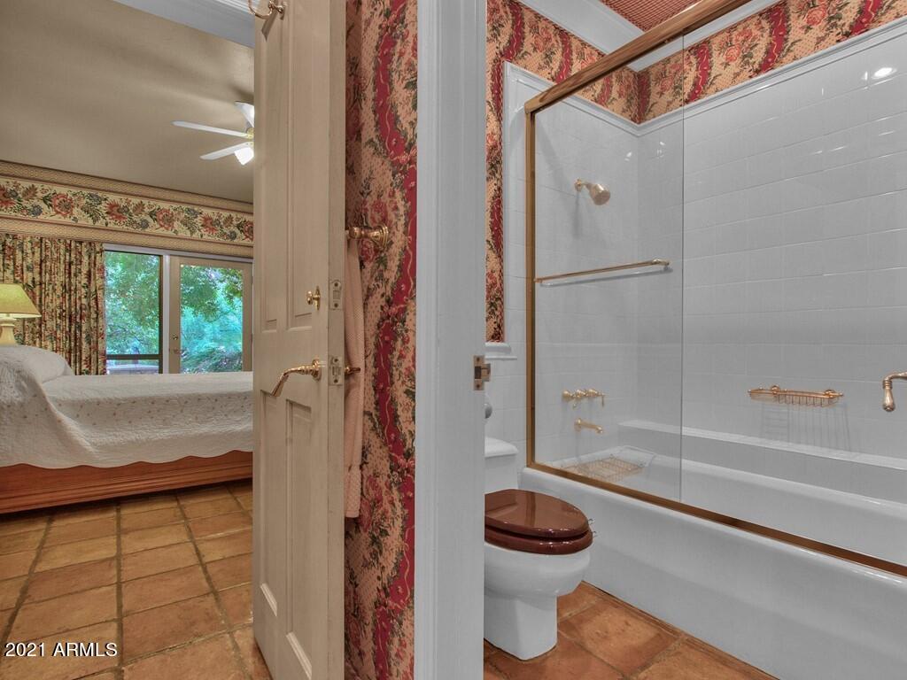 CAMELBACK CANYON - Residential