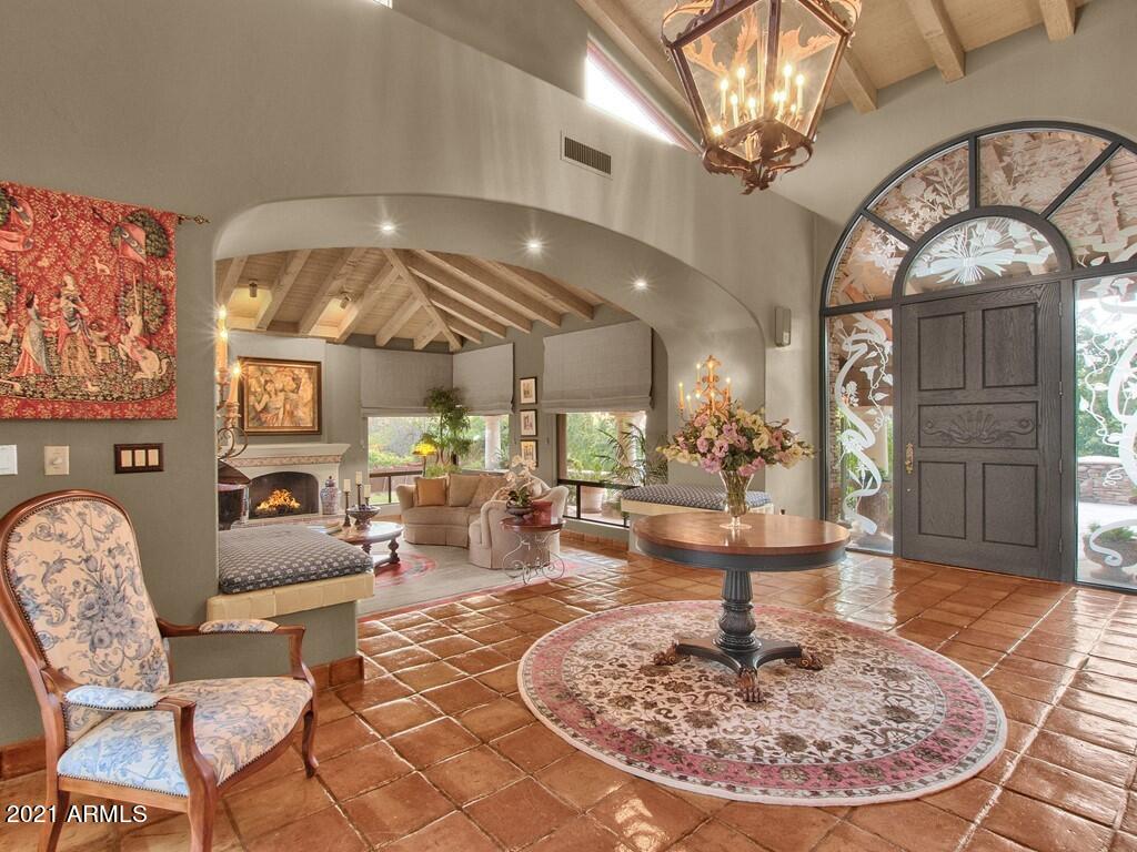 CAMELBACK CANYON - Residential