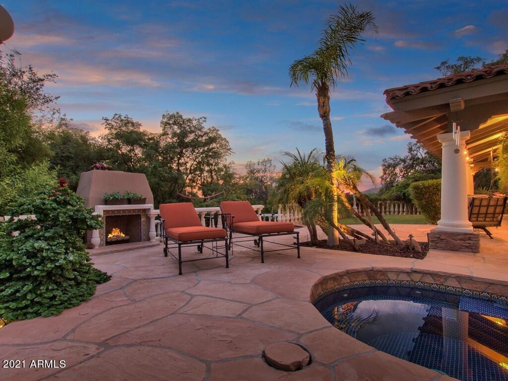 CAMELBACK CANYON - Residential