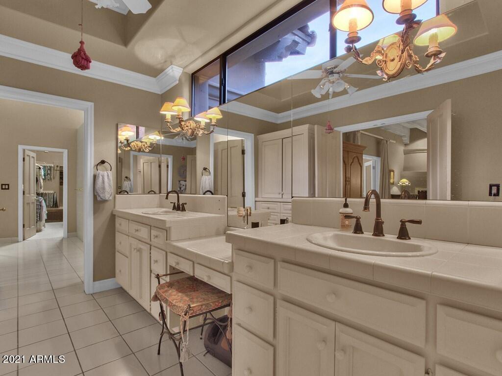 CAMELBACK CANYON - Residential