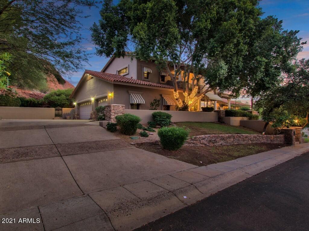 CAMELBACK CANYON - Residential