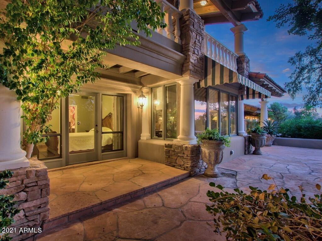 CAMELBACK CANYON - Residential