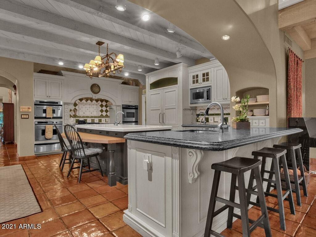 CAMELBACK CANYON - Residential