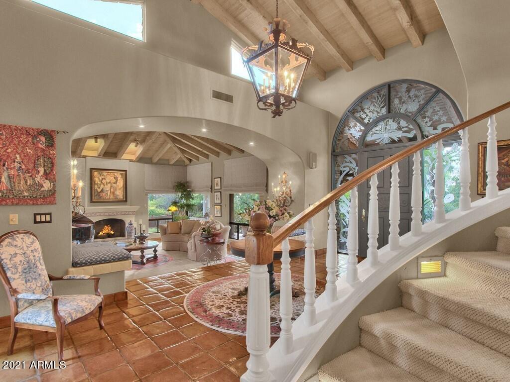 CAMELBACK CANYON - Residential
