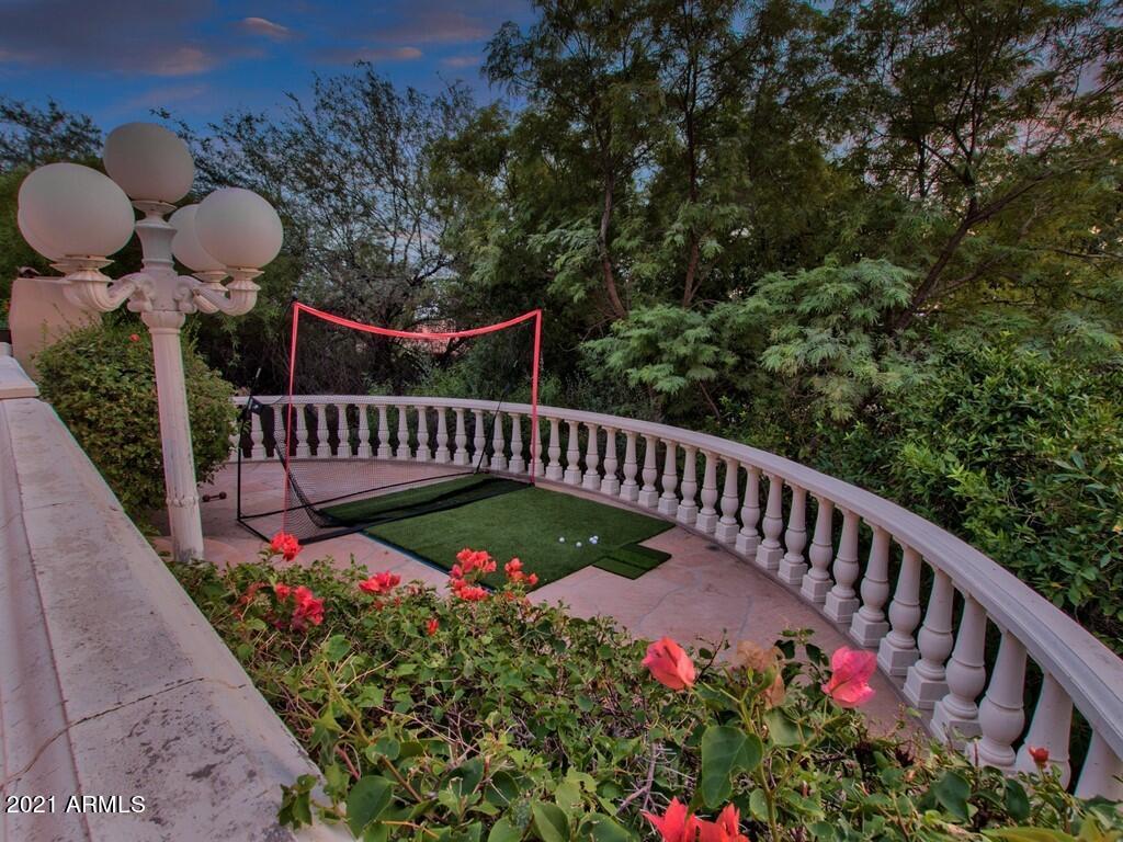 CAMELBACK CANYON - Residential