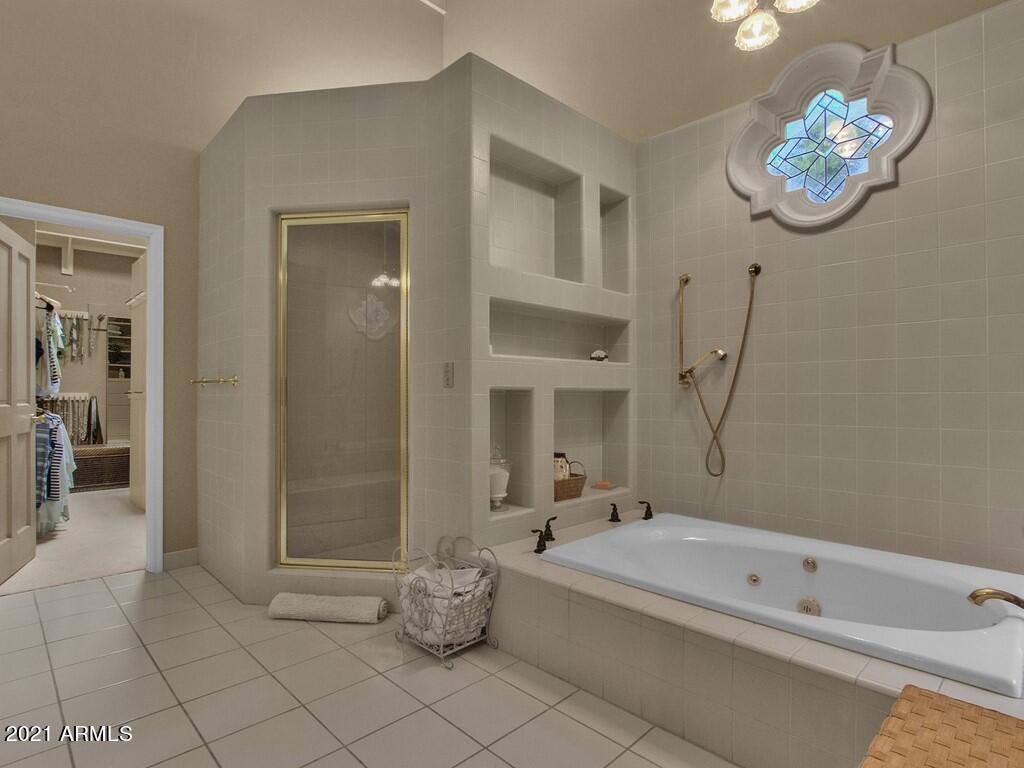 CAMELBACK CANYON - Residential