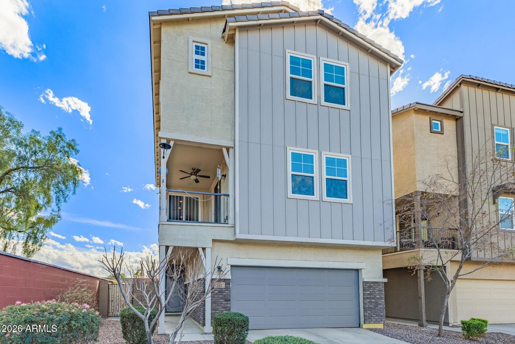 Photo of 603 W Flintlock Way, Chandler, AZ 85286 (MLS # 6986277)