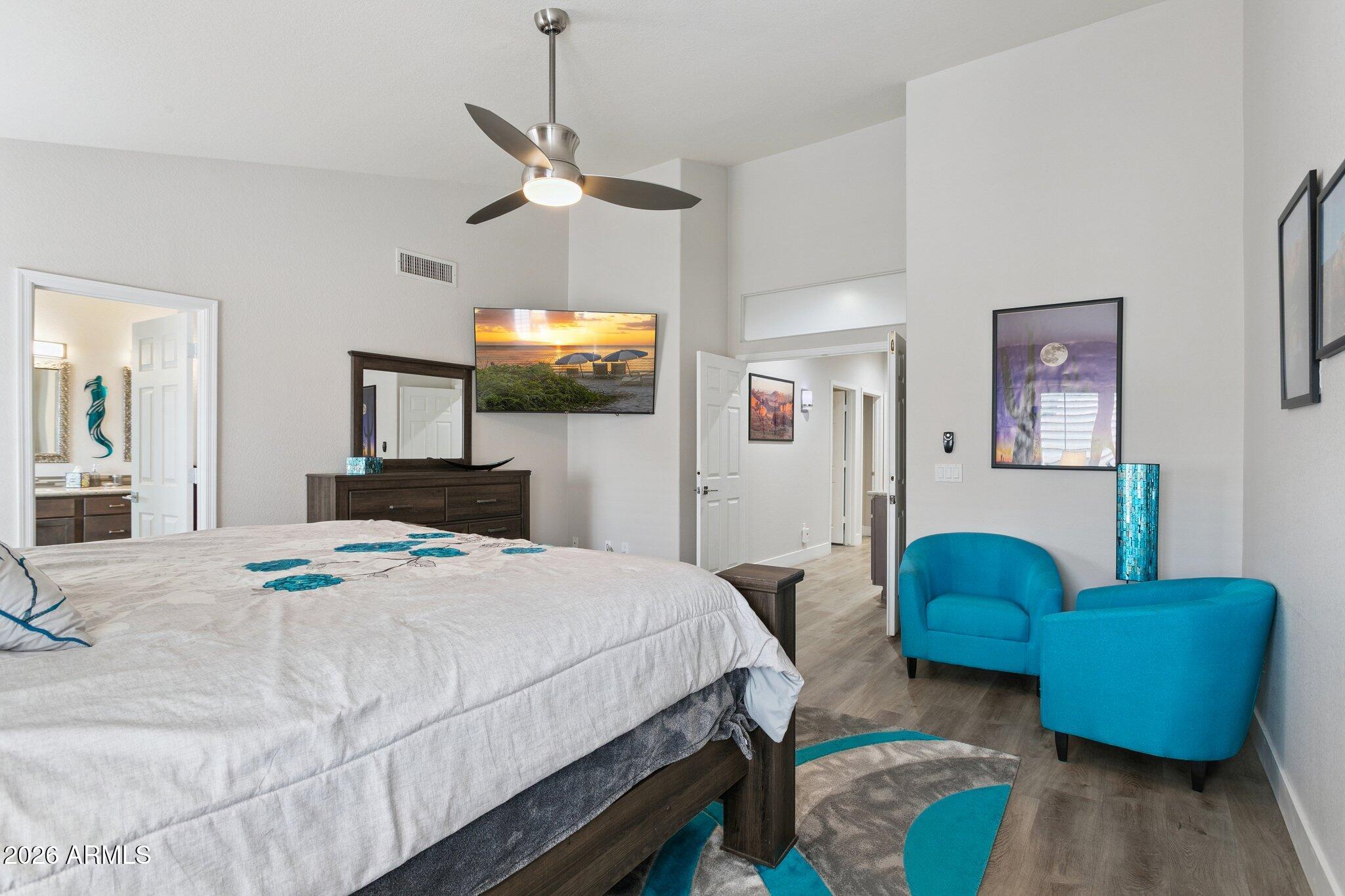 4637 E FERNWOOD Court