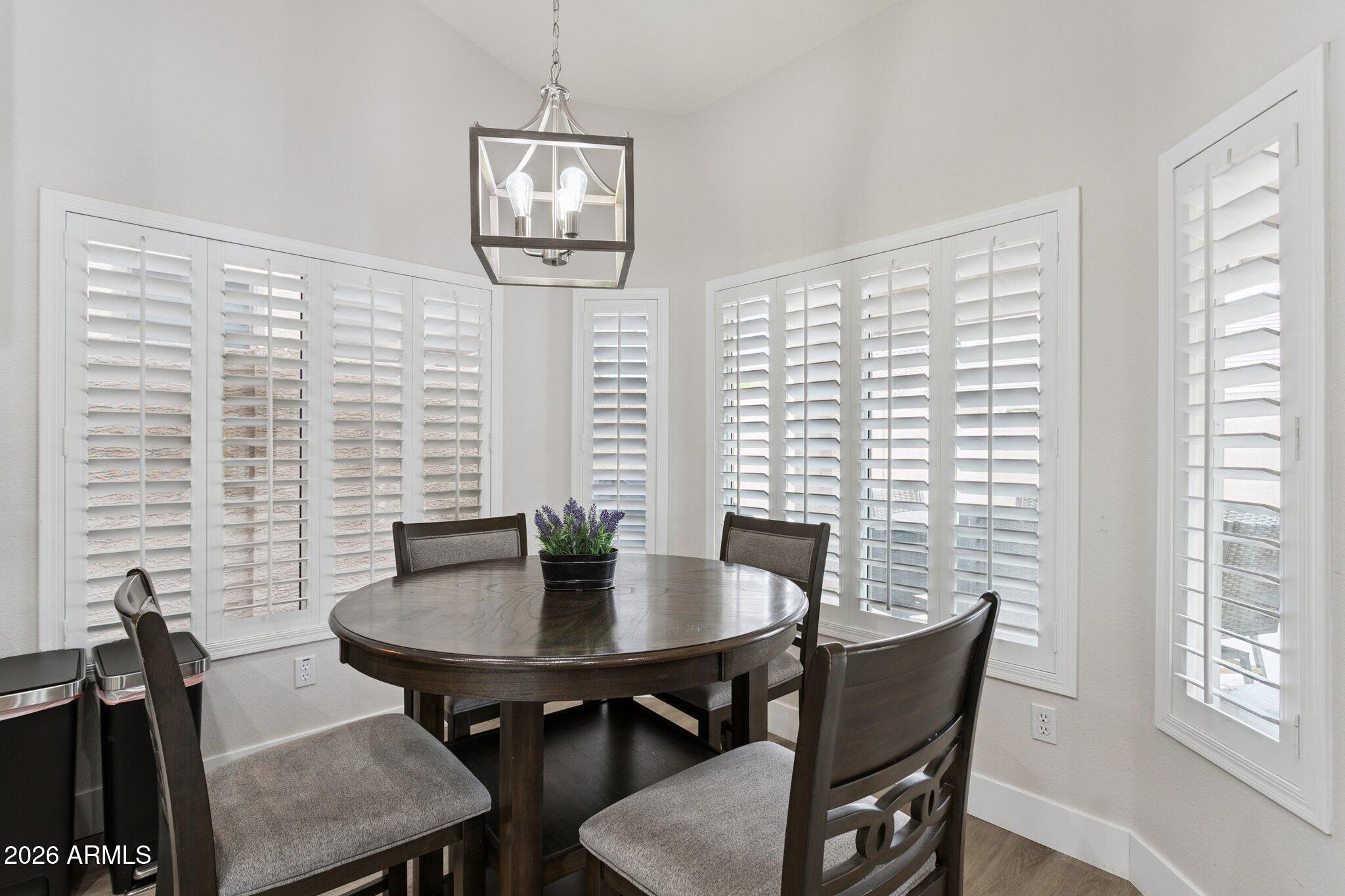 4637 E FERNWOOD Court