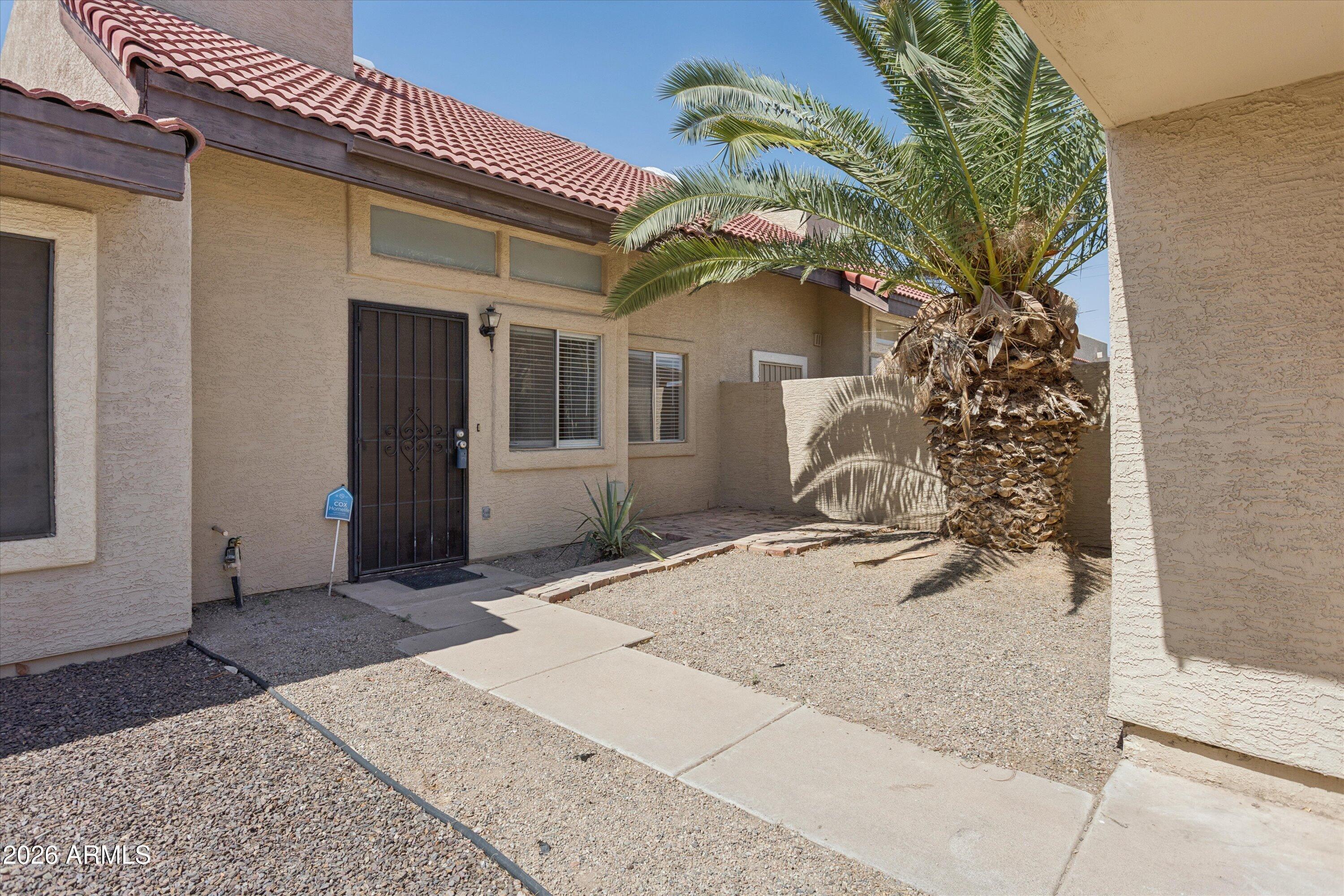 407 E Pecan Road