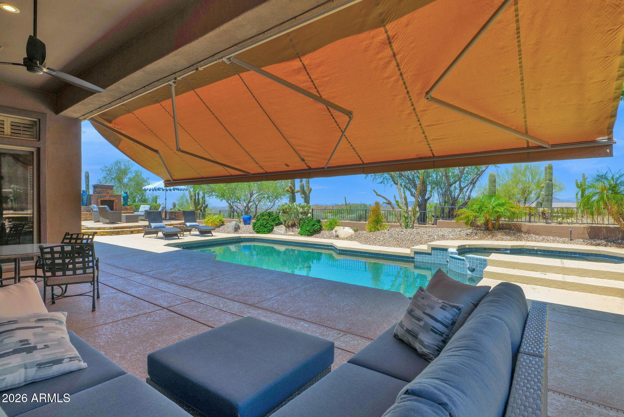ANTHEM COUNTRY CLUB - Residential