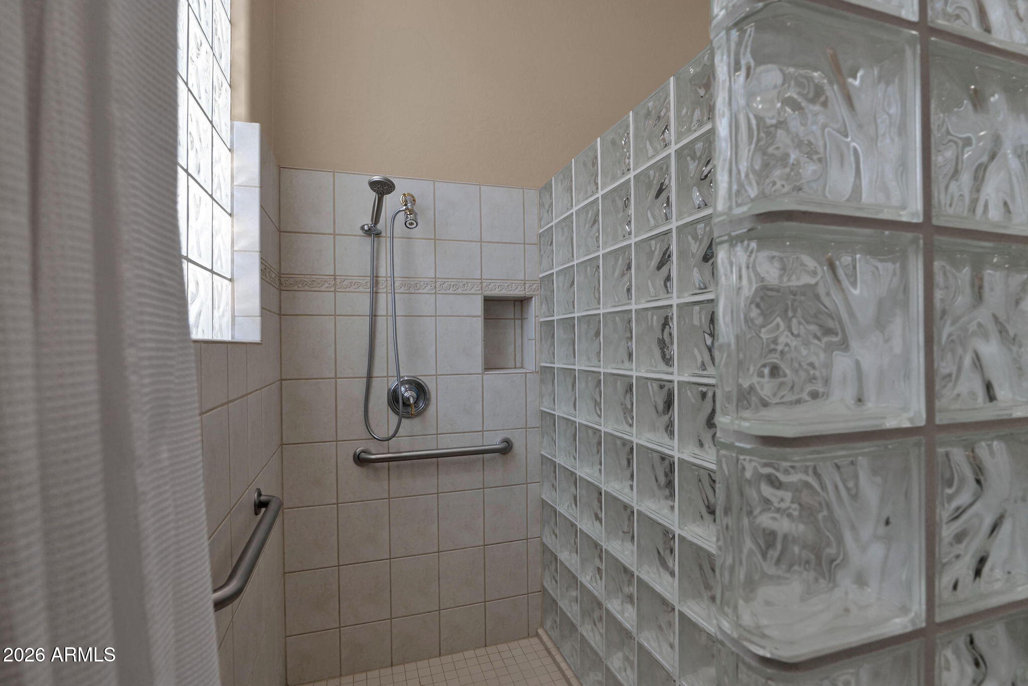 ANTHEM COUNTRY CLUB - Residential