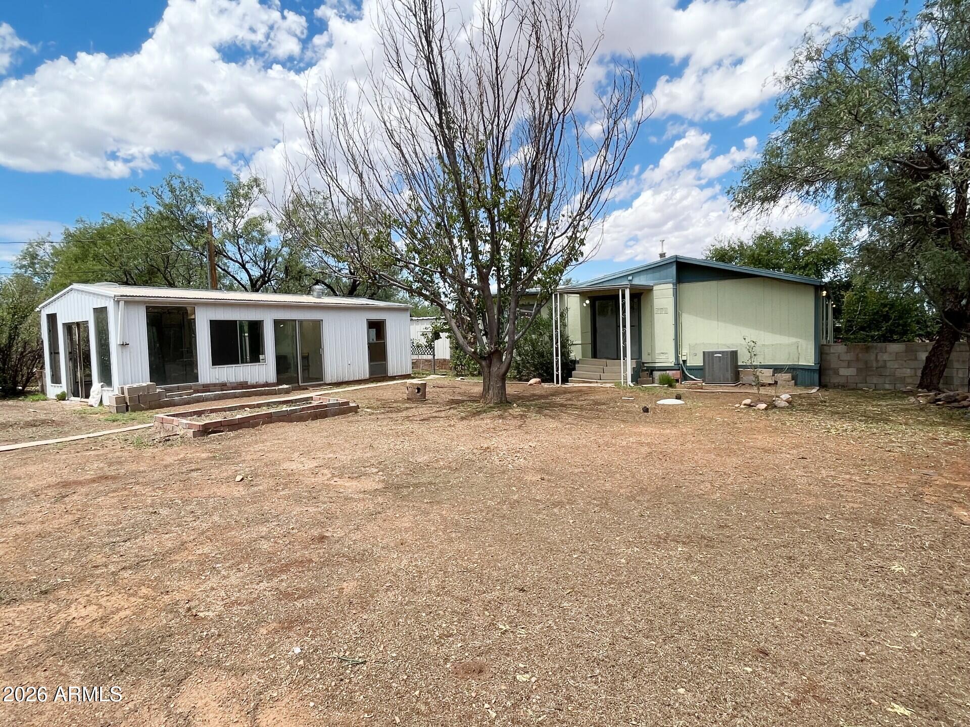 GOLDEN MEADOWS - Residential