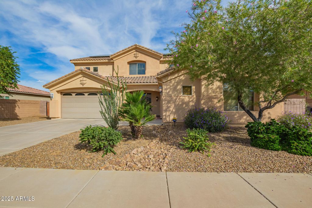 Photo of 342 E Seven Seas Drive, Casa Grande, AZ 85122 (MLS # 6943418)