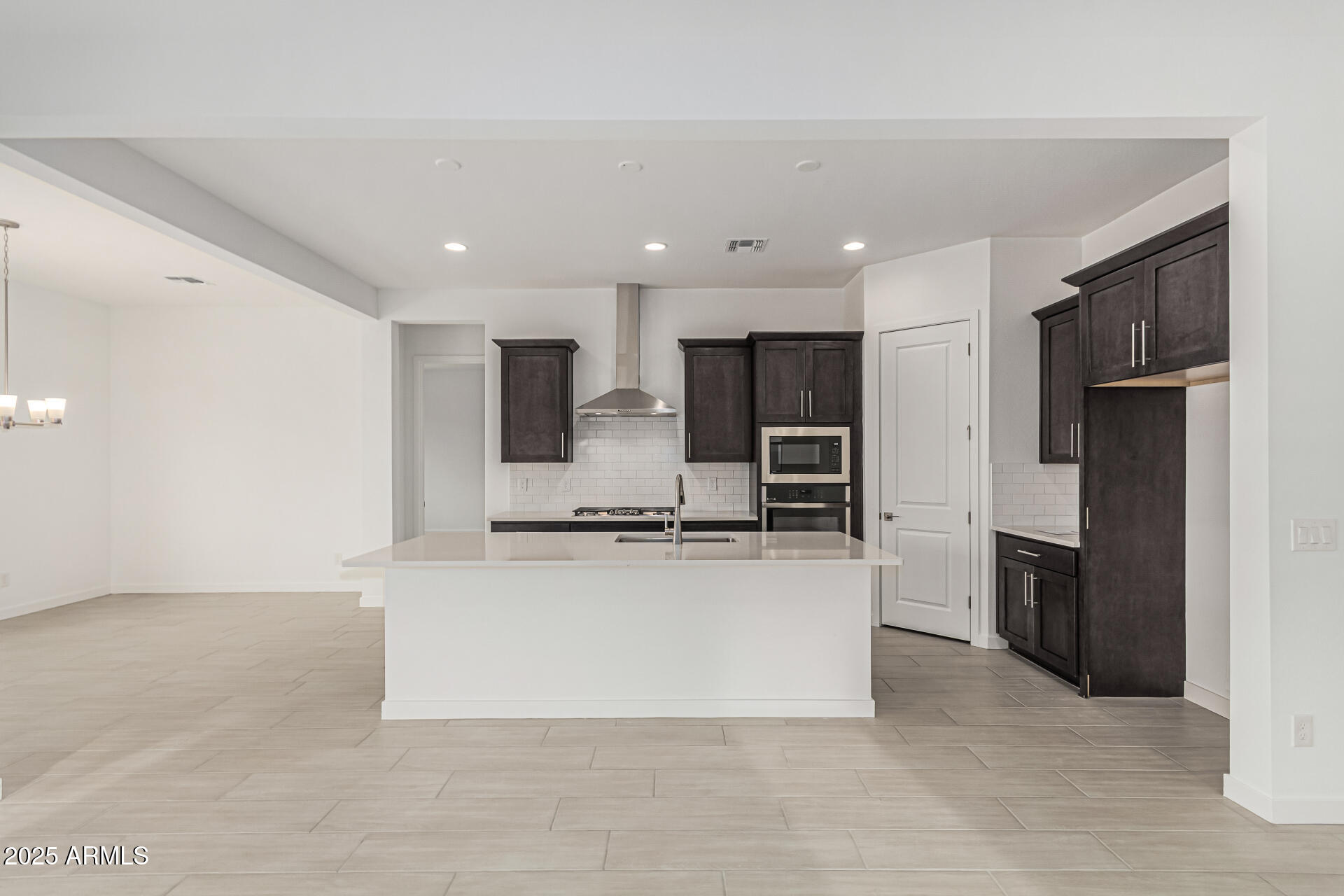 18176 W WATKINS Street