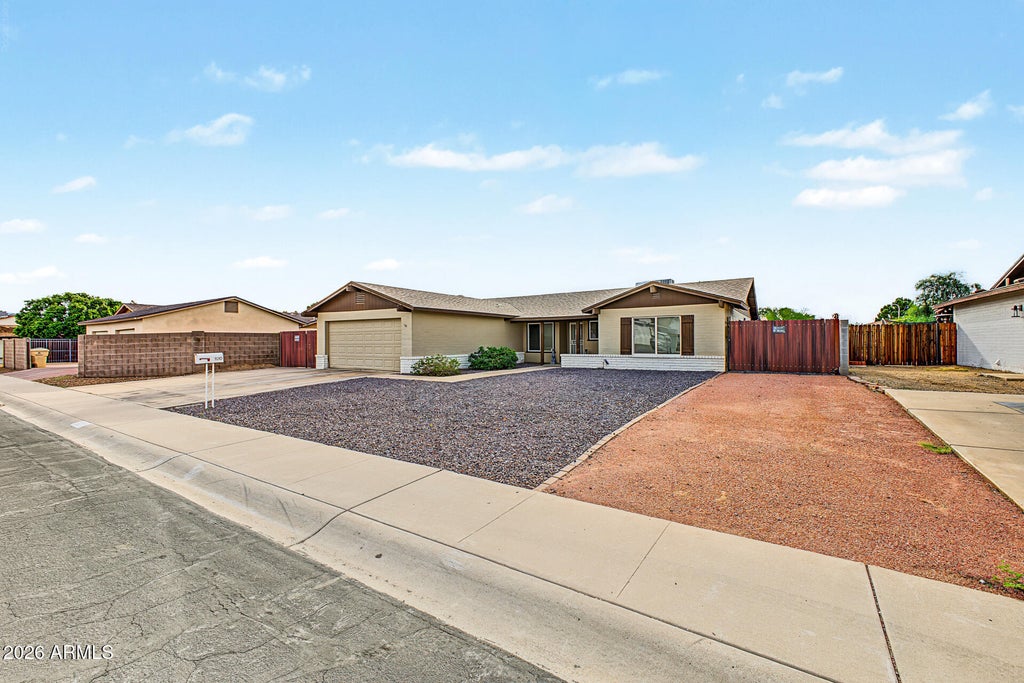 Photo of 11210 N 52nd Avenue, Glendale, AZ 85304 (MLS # 7069740)