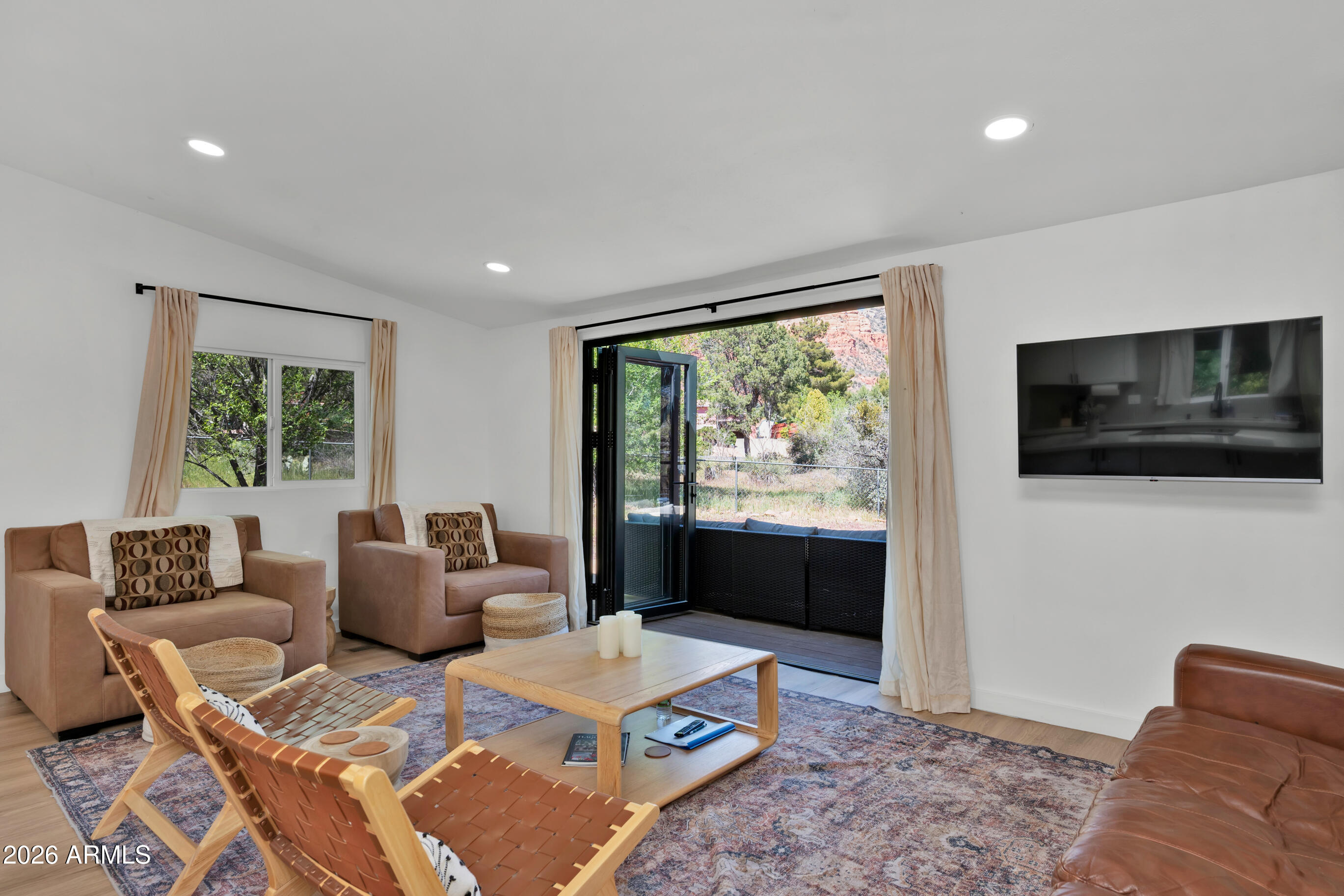 2570 BLUE HORIZON Road