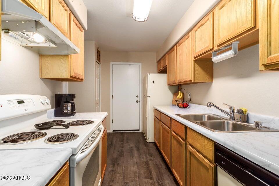 AMD CASA GRANDE TOWNHOMES UNIT THREE - Residential