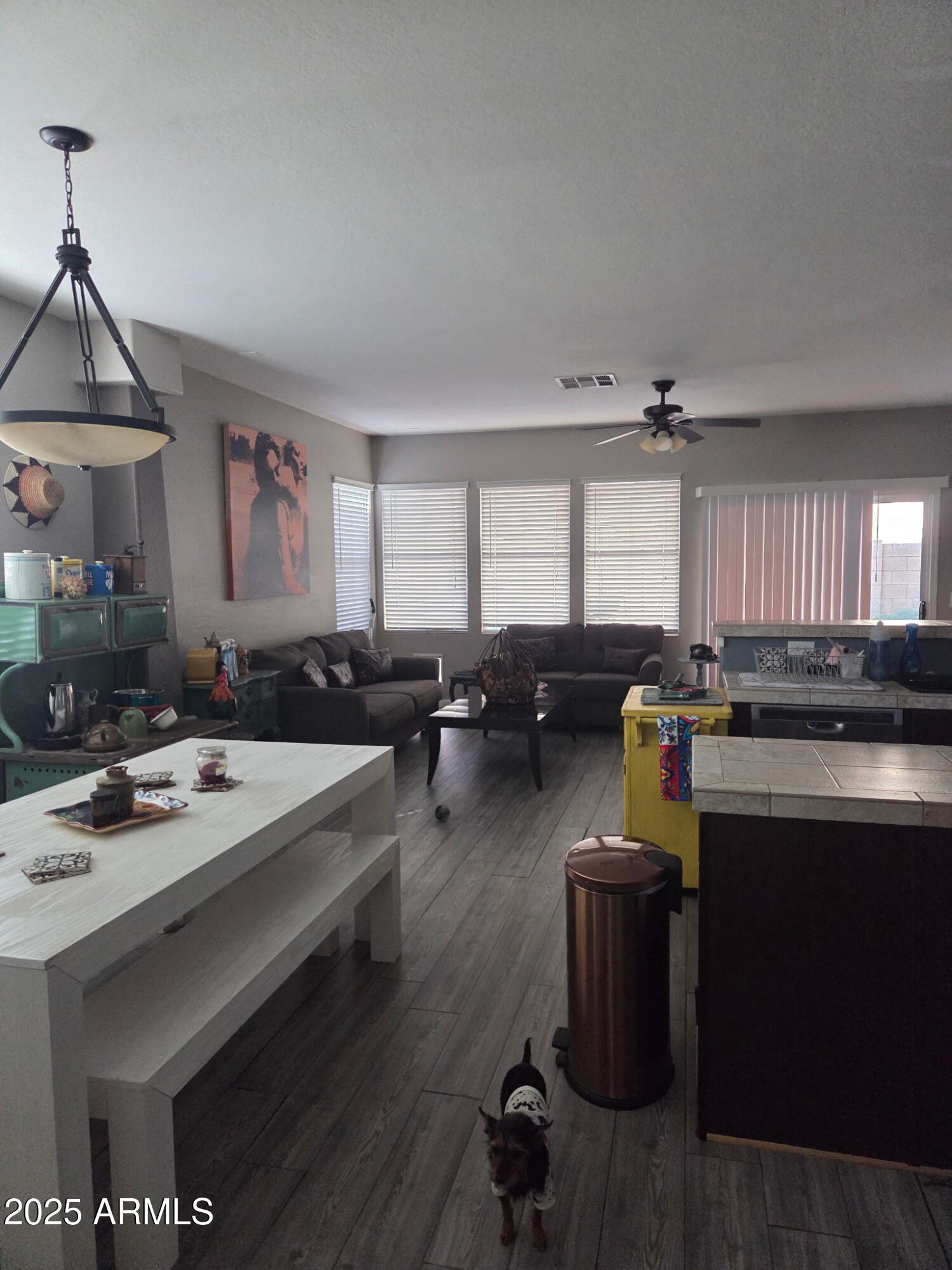 3028 W CAVALRY Drive