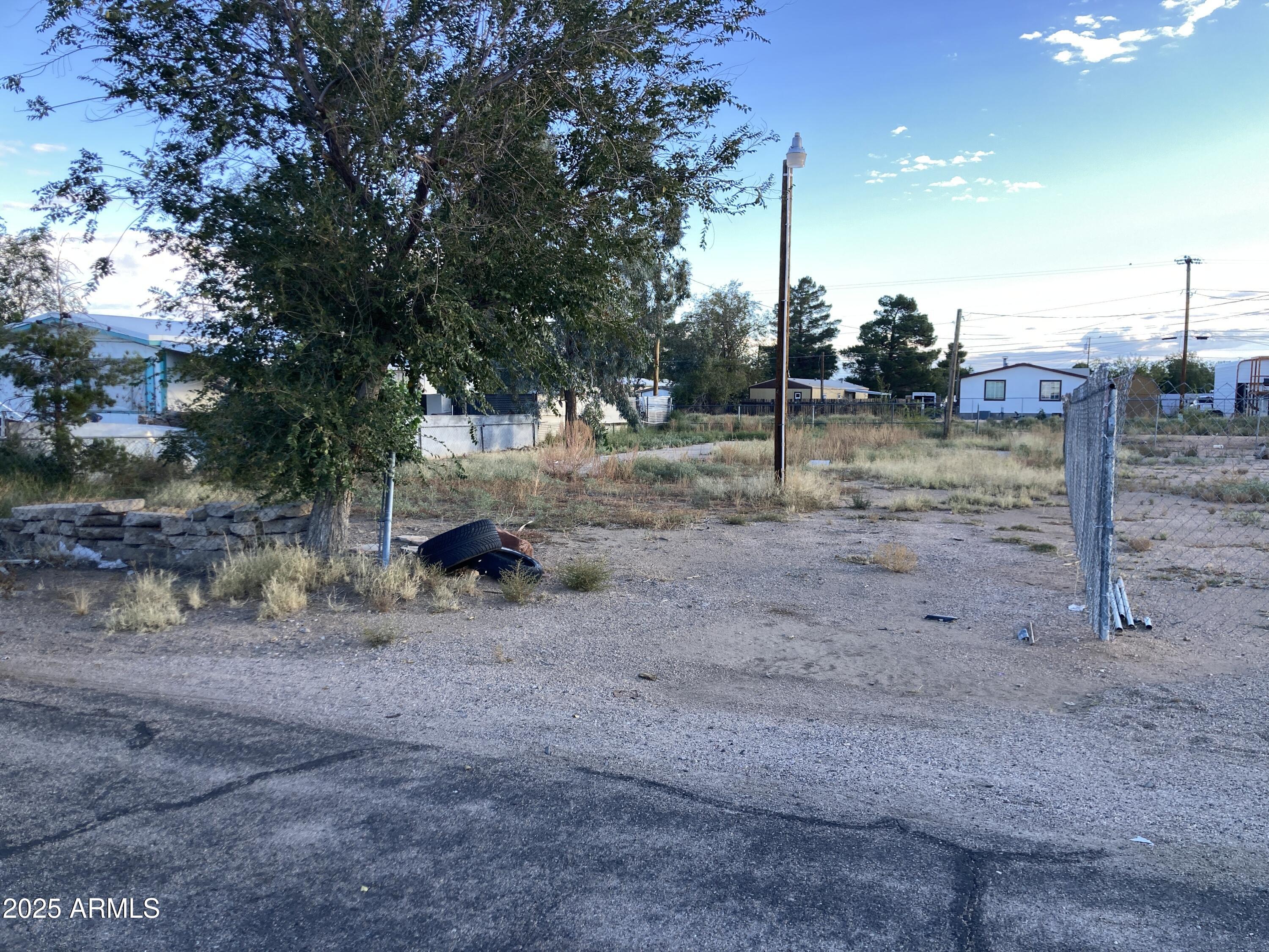 3525 E BLUEBIRD Lane 23