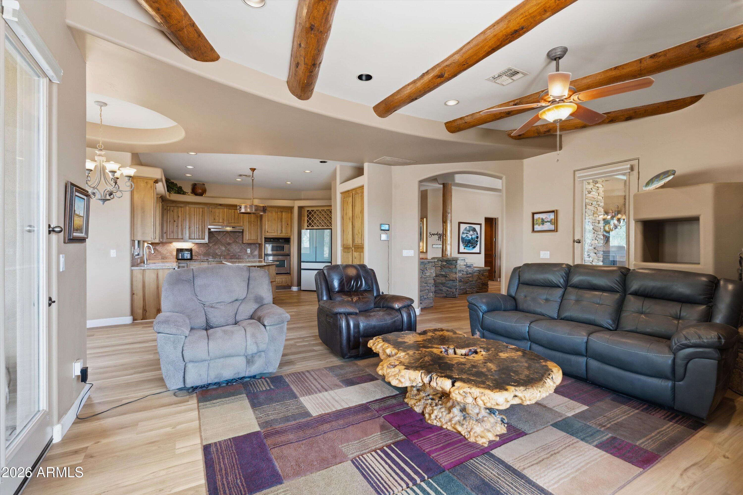 PRIVATE 2.50 ACRE HORSE PROPERTY
NE4 SW4 SW4 SW4 2.50 AC - Residential