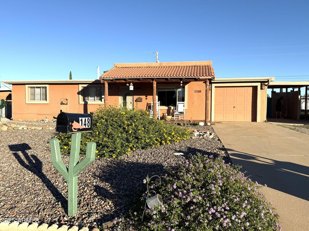 Photo of 148 E Kayetan Drive, Sierra Vista, AZ 85635 (MLS # 6934125)