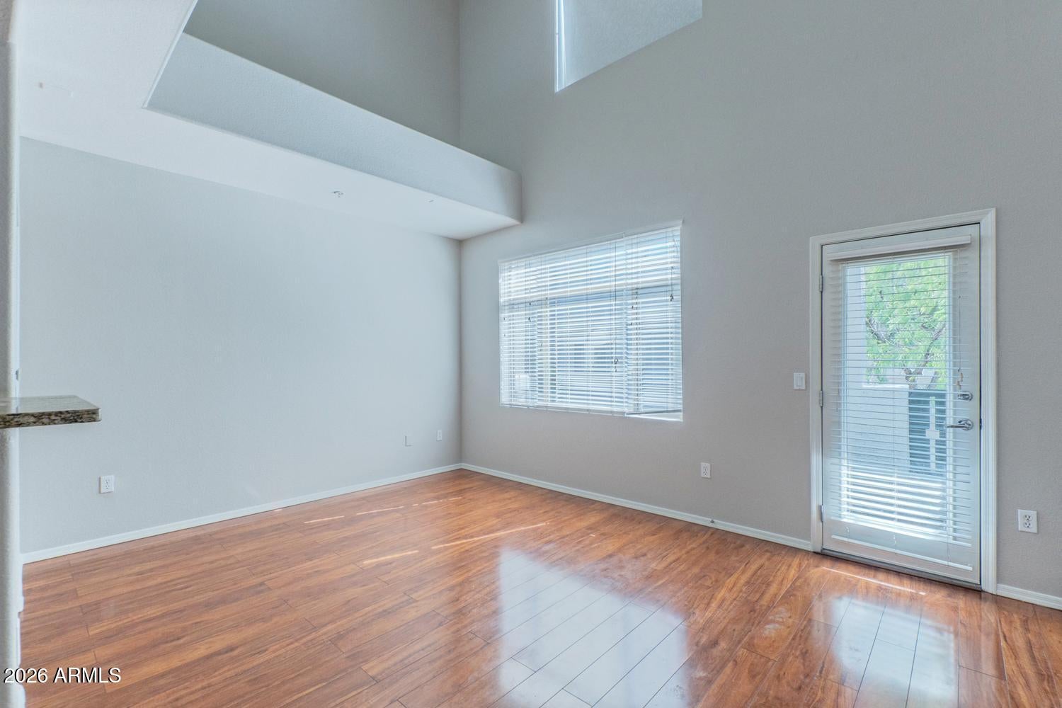 2150 W ALAMEDA Road 1297