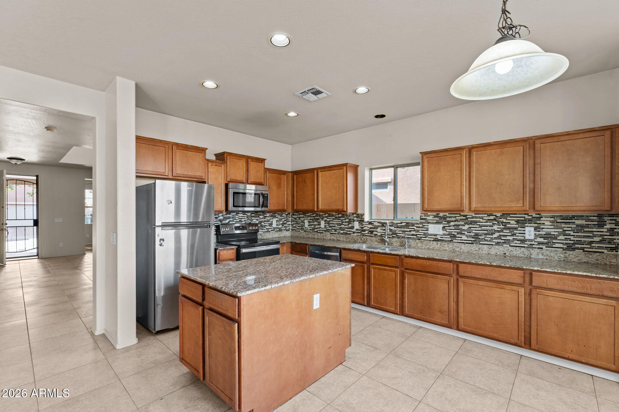 440 W WISTERIA Place