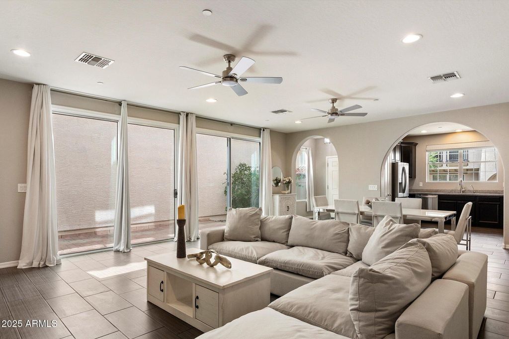 Photo of 29040 N 125th Drive, Peoria, AZ 85383 (MLS # 6924401)