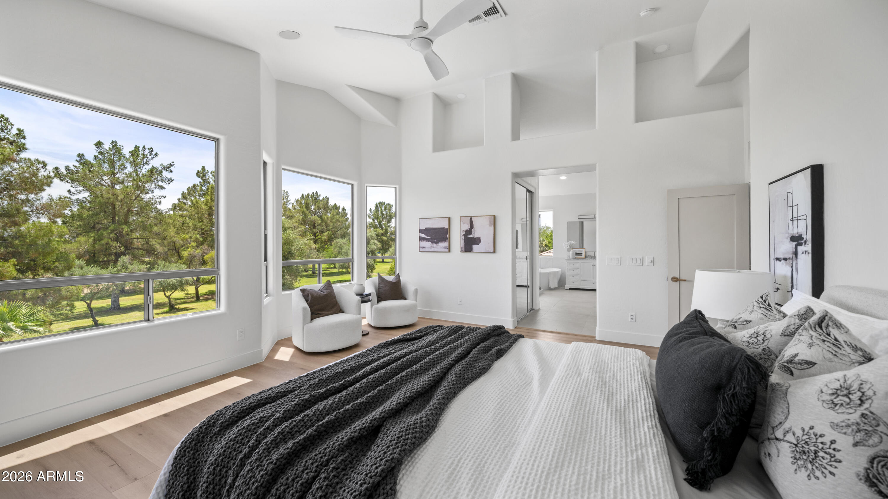 6639 E GELDING Drive