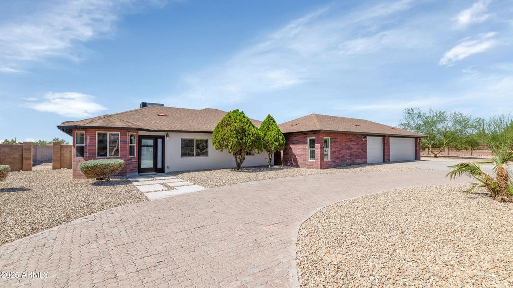 Photo of 19401 W Flower Street, Litchfield Park, AZ 85340 (MLS # 6873398)