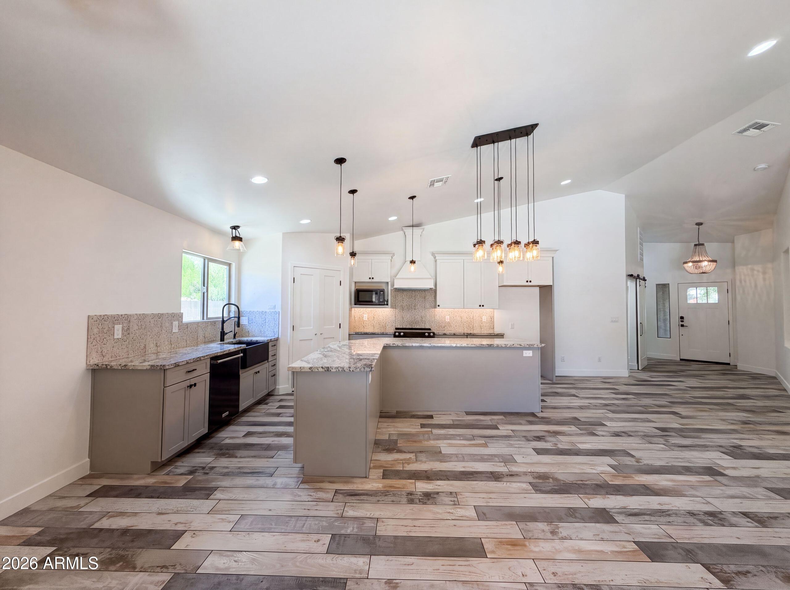 8747 W LONE CACTUS Drive