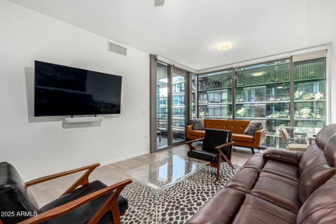 Photo of 7180 E Kierland Boulevard #904, Scottsdale, AZ 85254 (MLS # 7076238)