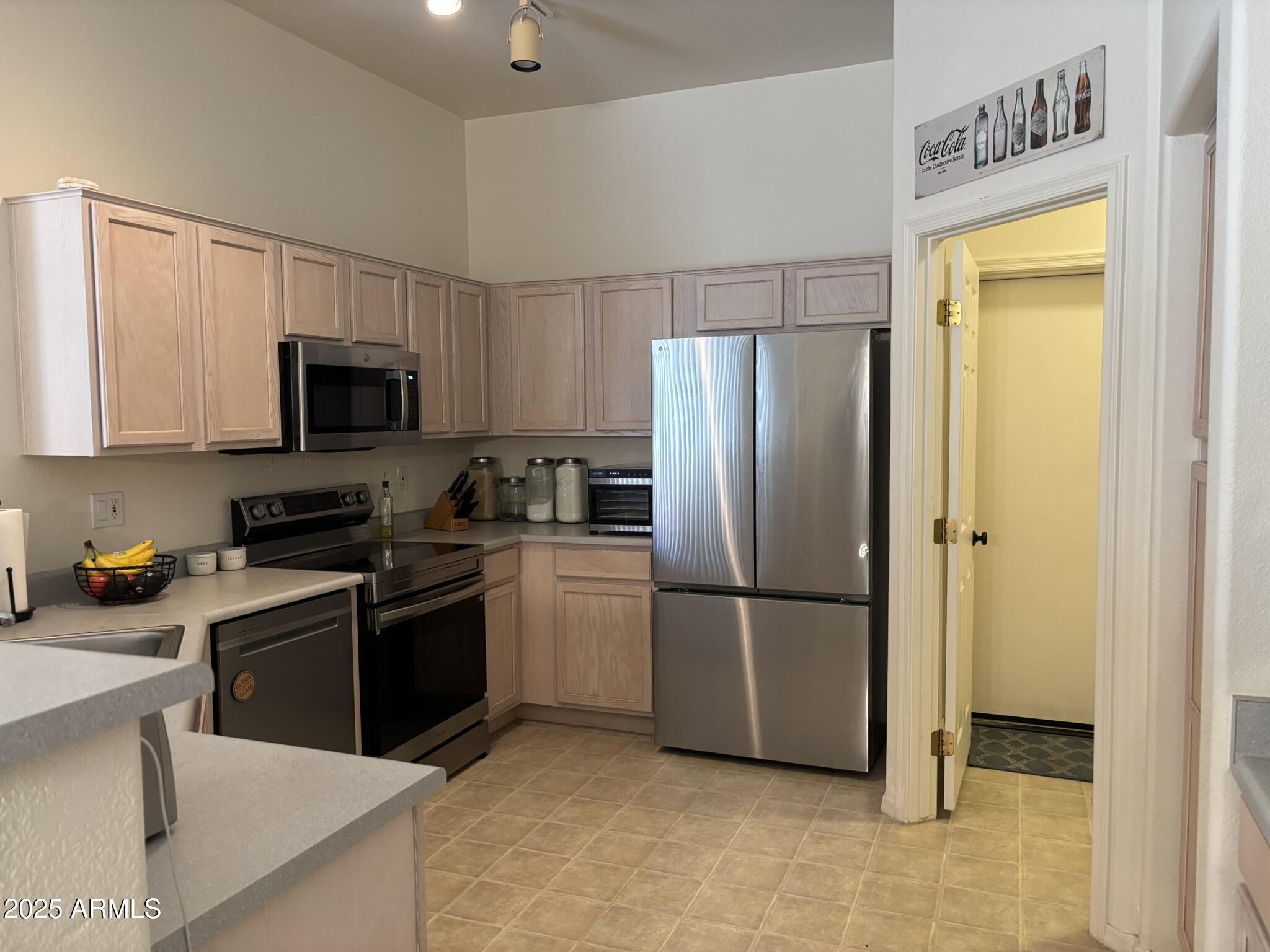 6720 E ENCANTO Street 20