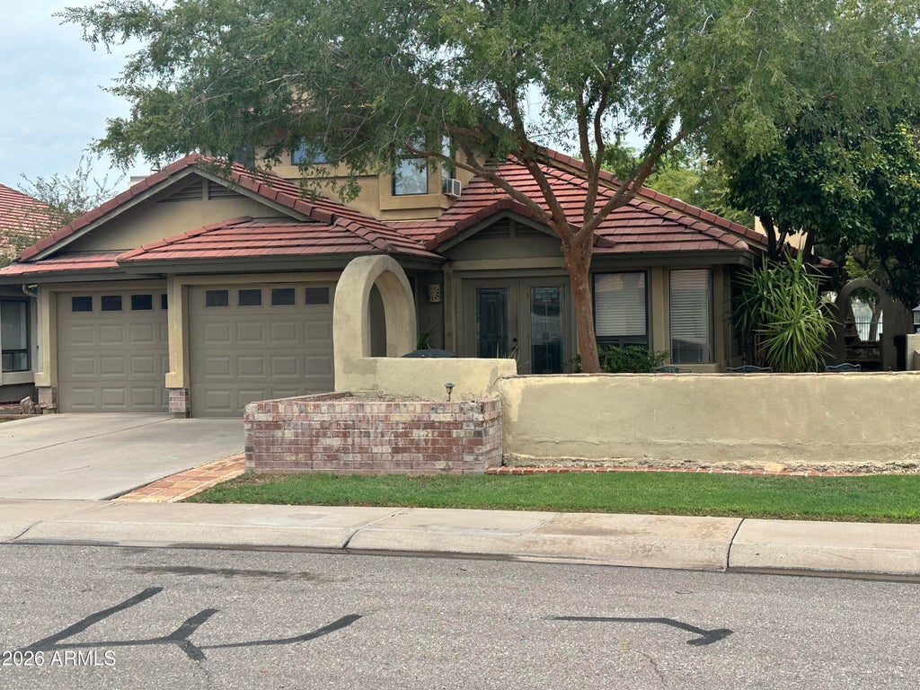 Photo of 5718 W Ivanhoe Street, Chandler, AZ 85226 (MLS # 7075395)