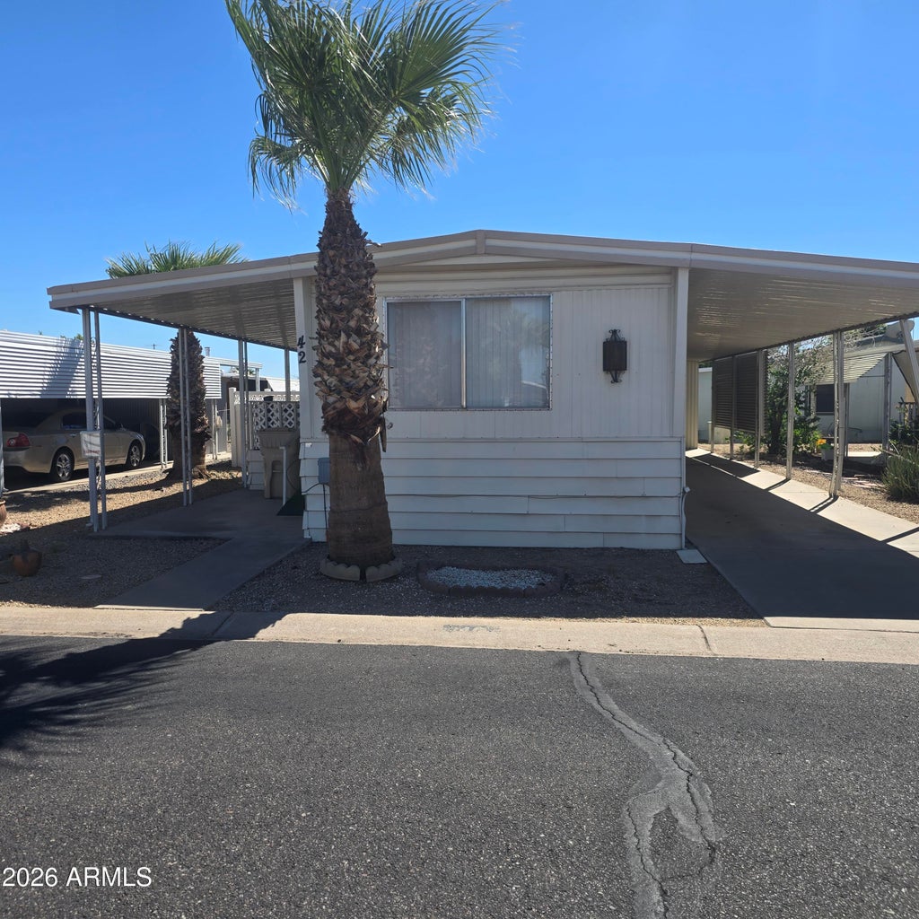 Photo of 11411 N 91st Avenue #42, Peoria, AZ 85345 (MLS # 7089052)