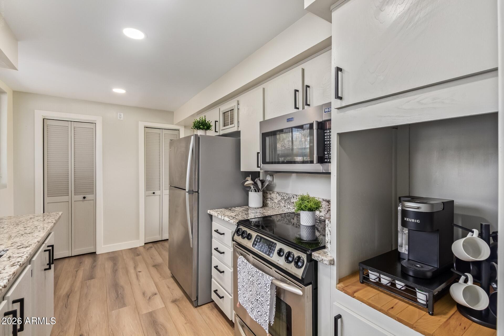 3242 E CAMELBACK Road 106
