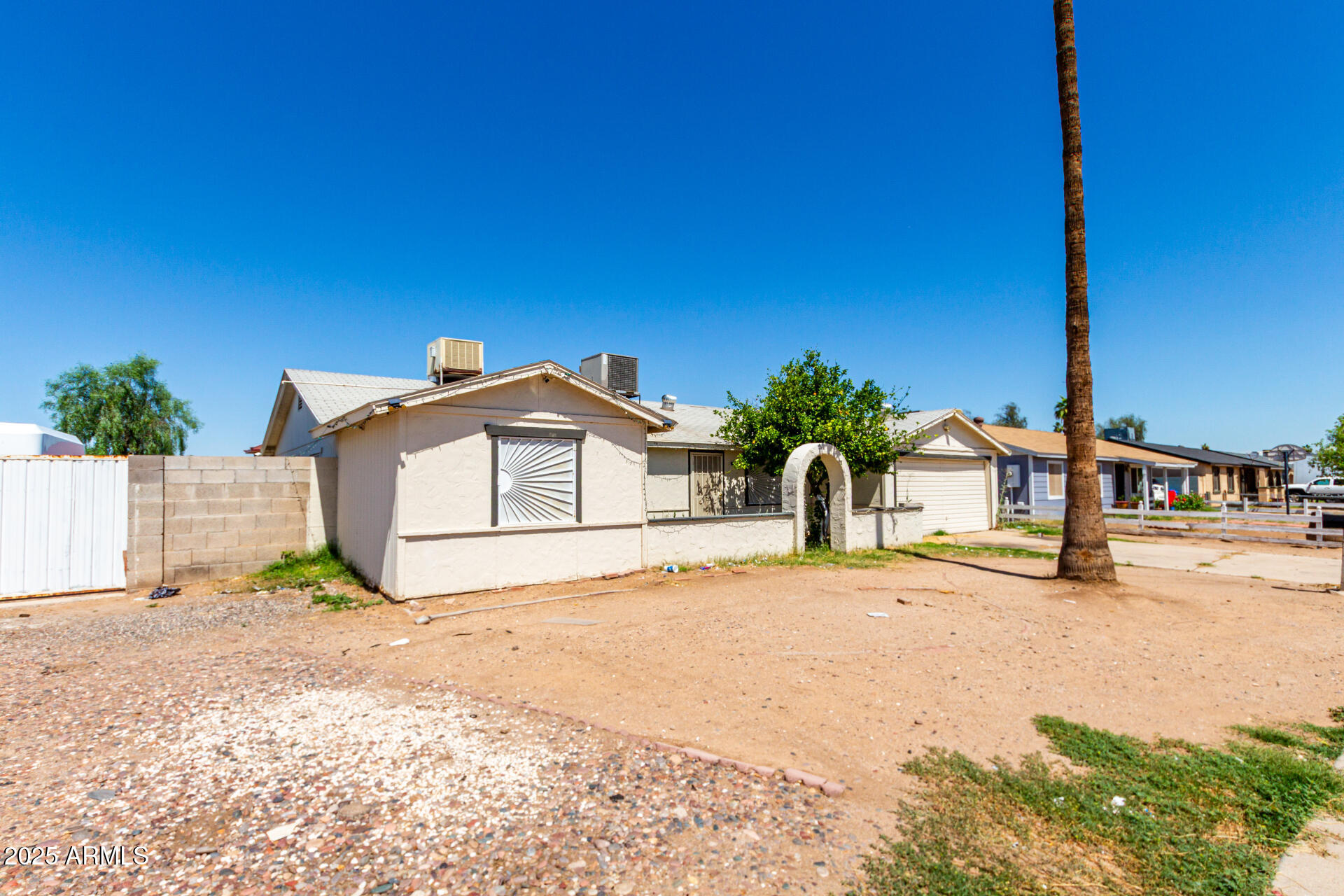 1602 N 73RD Drive