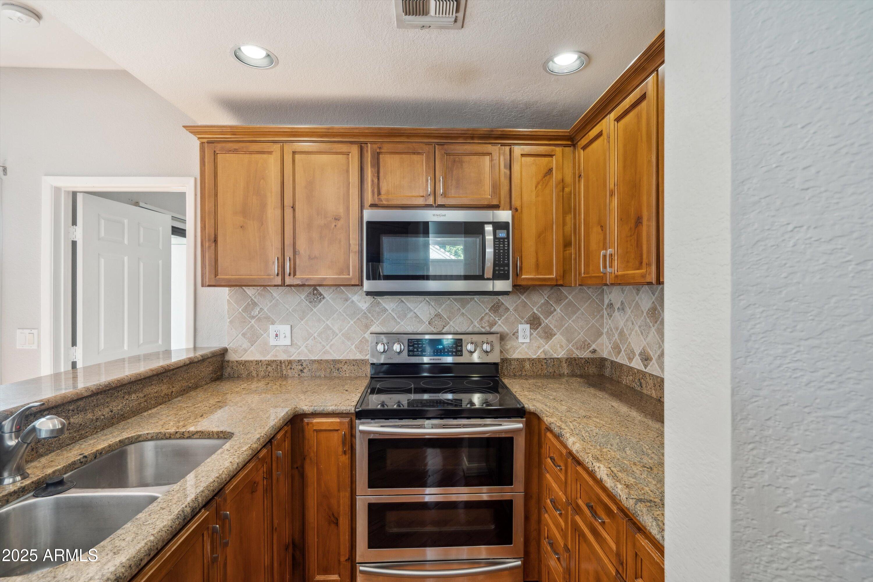 7101 W BEARDSLEY Road 942