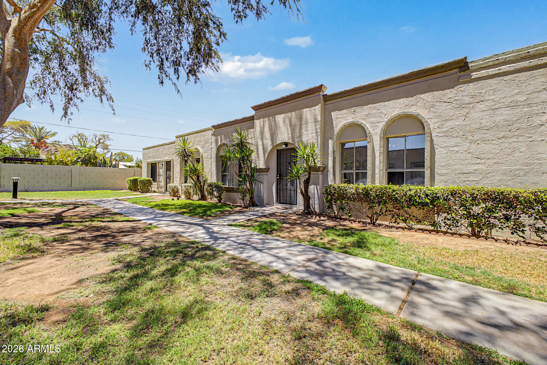 5873 E THOMAS Road