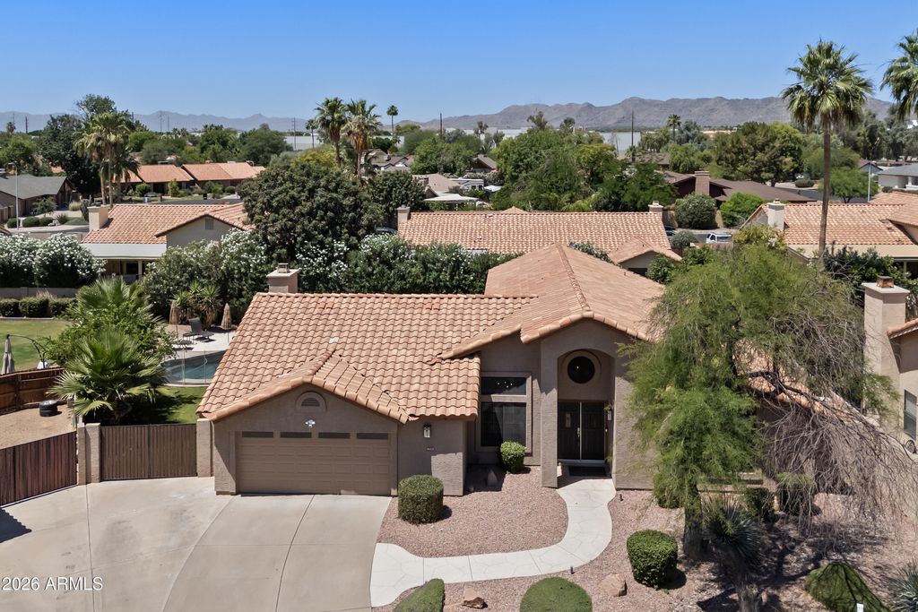 Photo of 9022 S Ash Avenue, Tempe, AZ 85284 (MLS # 7023121)
