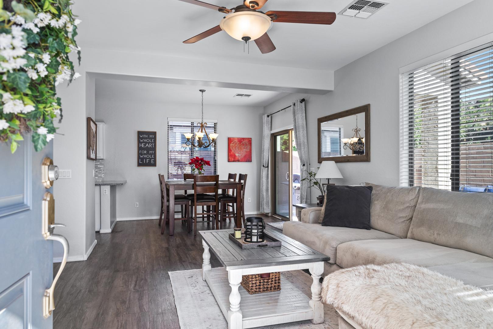 3846 E Palmer Street