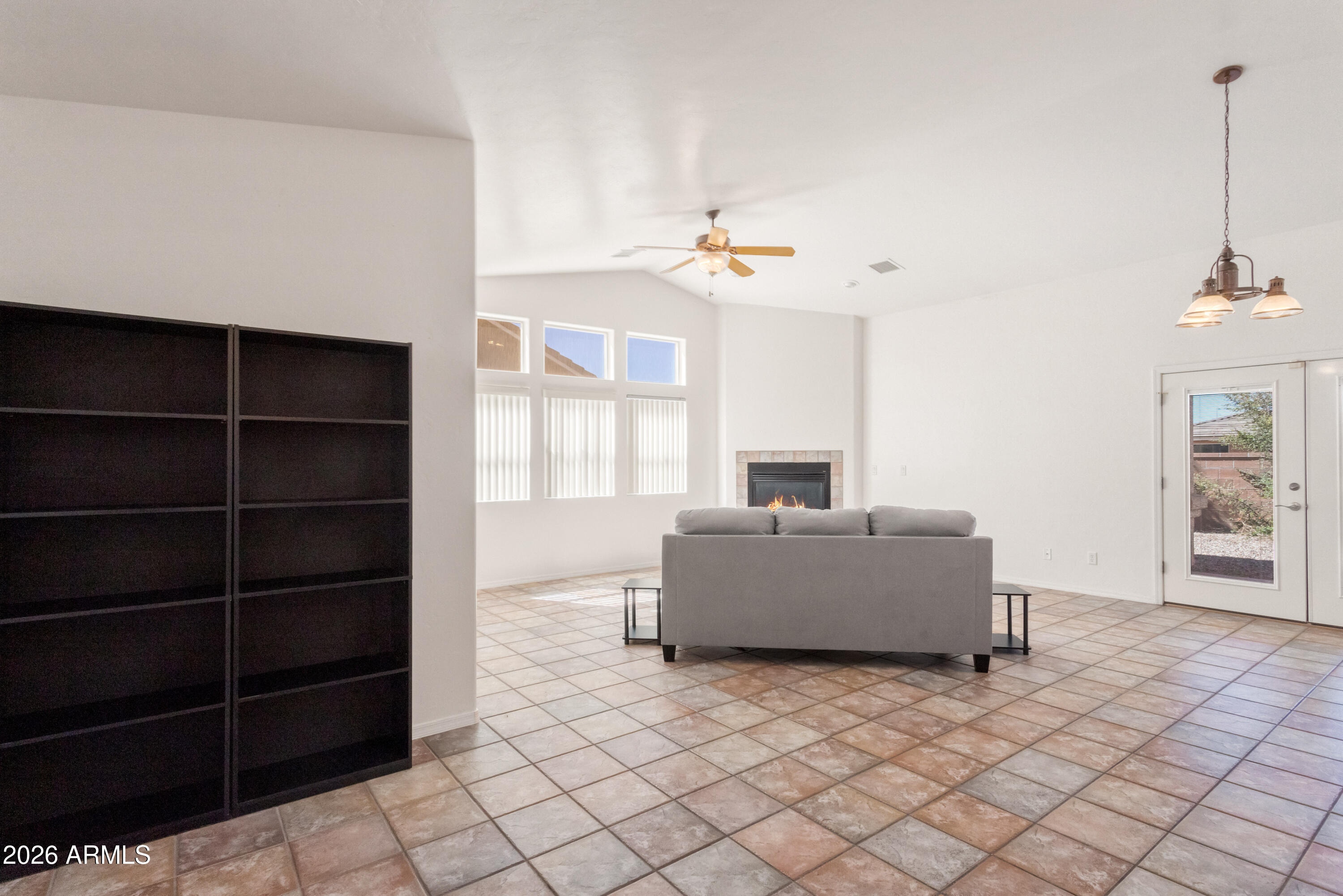 MESA VERDE ESTATES - Residential