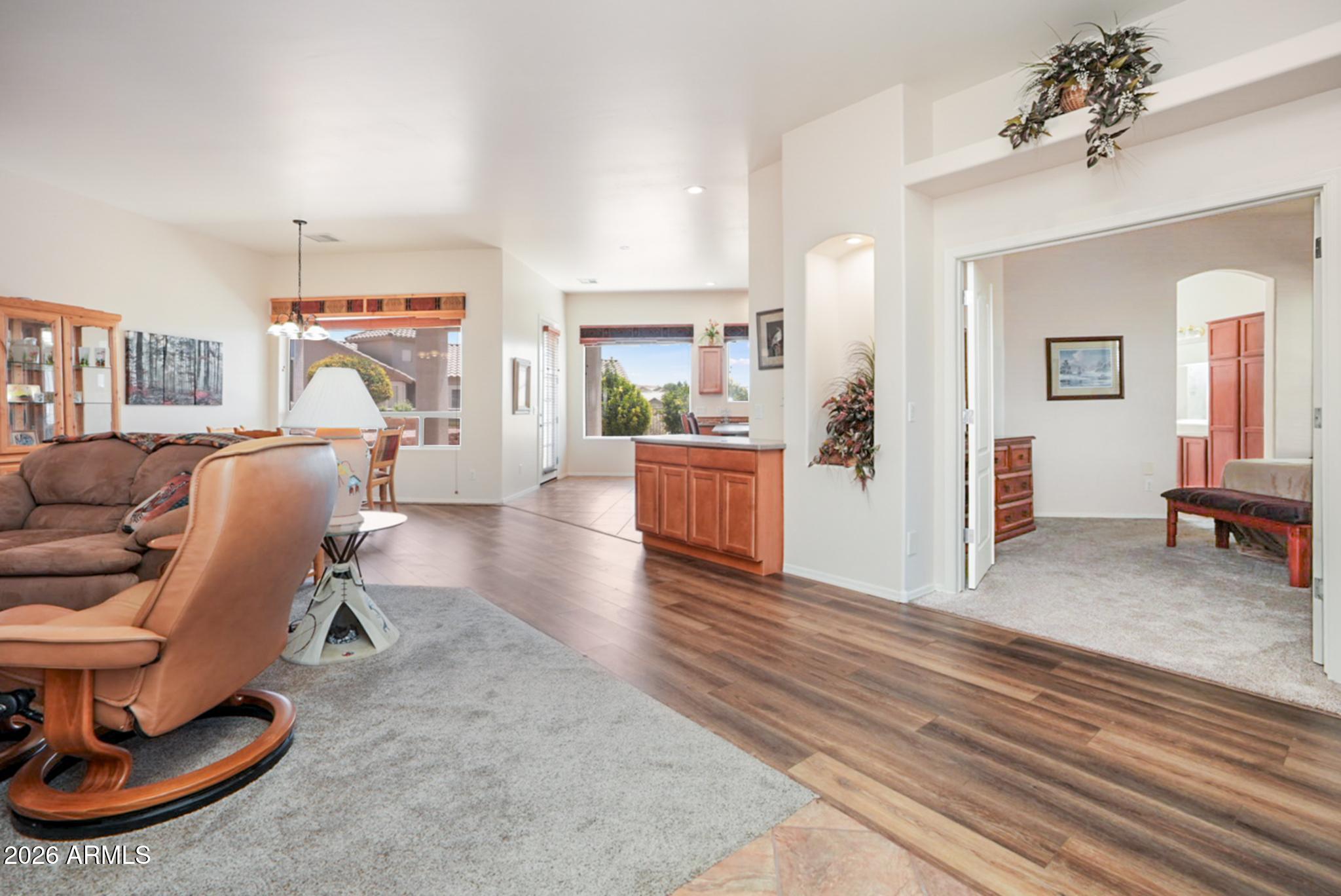815 S Golf View Drive